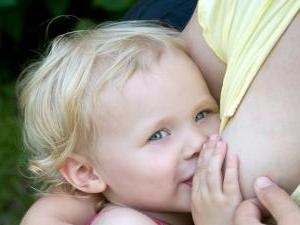 Hogyan lehet megállítani a szoptatás fájdalommentes anya és gyermeke