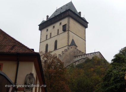 Hogyan magad Prágából Karlštejn Castle