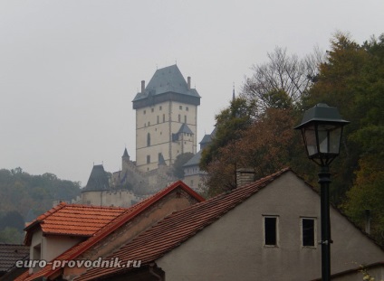 Hogyan magad Prágából Karlštejn Castle