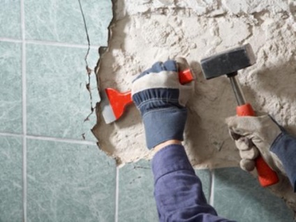 Hogyan hozzuk le a régi csempe a falon (knock down) Hogyan hozzuk le a régi csempe a falról