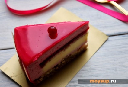 Hogyan, hogy a színes mázzal díszíteni a tortát - a recept lépésről lépésre