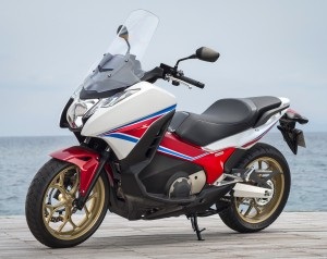 Hogyan válasszuk ki maksiskuter (Honda Silver Wing) Hogyan válasszuk ki a maksiskuter