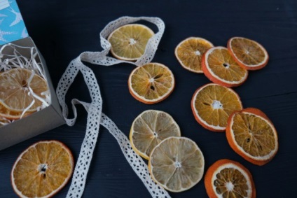 Ahogy szárítás narancs a díszítéshez