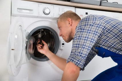 Hogyan védi a mosógép szivárog a kezével