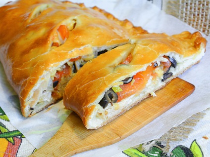 Calzone csirkével és gombával recept lépésről lépésre fotók