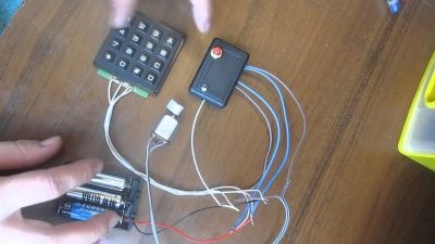 Kódzár mechanizmus a kezét a relé áramkör szerelés