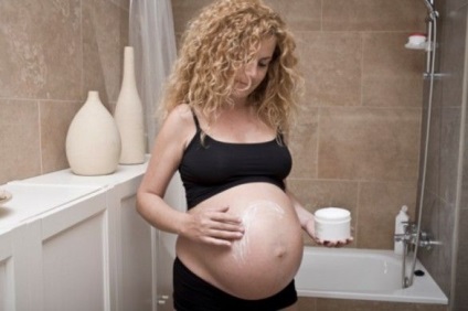 Krém terhességi csíkok terhes működési elve, jobb áttekintést a különböző alapok,