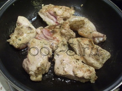 Csirke tejszínes mártással - lépésről lépésre recept fotókkal, csirke ételek
