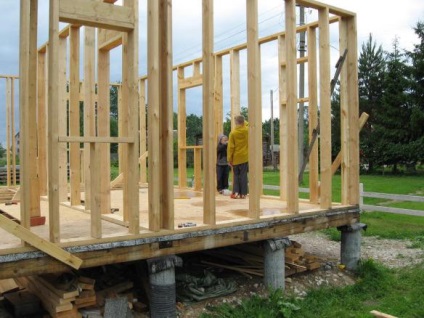 Fényvédőt kertvárosi otthon - meg kell tudni a frame-panel építése