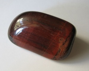 Mágikus kő bika szemét - milyen tulajdonságokkal érdekelt ásványok, nem hibázik