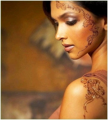 Mester osztályban rajz henna, Moszkva (képzést) Mester osztályban rajz henna, képzés Moszkvában