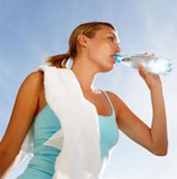 Tiszta vizet - a leghasznosabb eszköz az egészség és szépség bőrápolás csoport