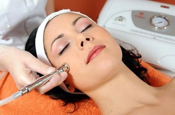 Fiatalító spa kezelések az arc, a kiválasztás és típusú arcfiatalító eljárások