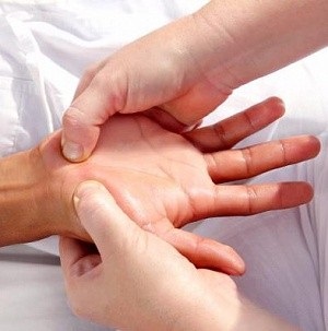 Zsibbadás az ujjak a jobb keze kezelése és okai