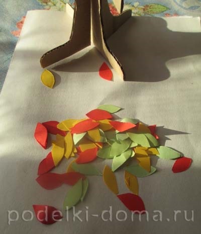 Őszi fa papírból és kartonból (papír) Őszi fa papírból és kartonból