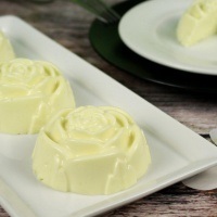 Panna cotta - (több mint 48 receptet) a fényképeket (panna cotta fehér csokoládét is) Panna cotta - (több mint 48 receptet) a fotók