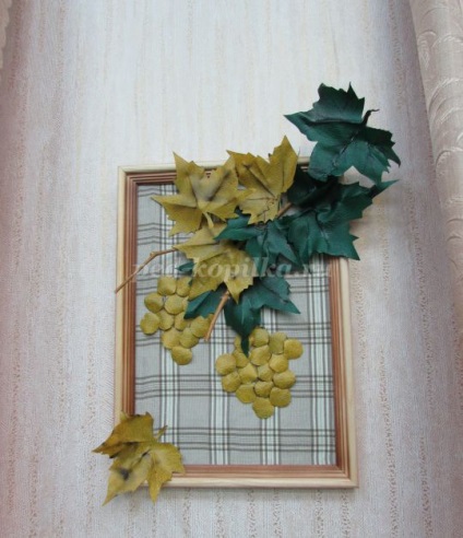Panel szőlő saját kezűleg (alkalmazása a természetes anyagok) Panel szőlő saját kezűleg