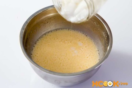 Bolyhos palacsinta savanyú tej - fénykép recept, hogyan kell főzni