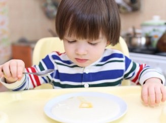 Miért nem lehet enni kása alatti gyermekek egyéves