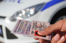 Első jogosítványt az állami szolgáltatások (közszolgáltatások) Első jogosítványt az állami szerv