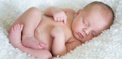 Malária az újszülöttben a nyakon vagy az arc, hogyan kell kezelni, fotó