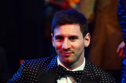 Frizurák Lionel Messi (Messi Fényképek haircut) Frizurák Lionel Messi