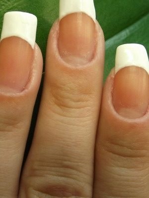 Egyszerű hétköznapi tervezés és manikűr köröm (manikűr) Egyszerű hétköznapi tervezés és köröm manikűr