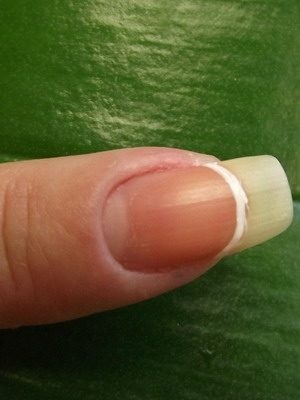 Egyszerű hétköznapi tervezés és manikűr köröm (manikűr) Egyszerű hétköznapi tervezés és köröm manikűr