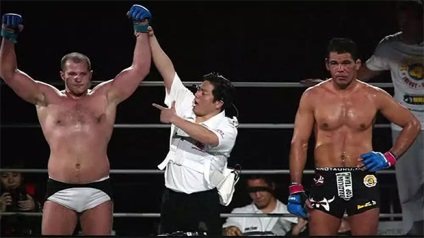 Öt legragyogóbb győzelmet Fedor Emelianenko, a fő hír! (Egyhangú) Öt legragyogóbb győzelmet Fedor Emelianenko, a fő hír!