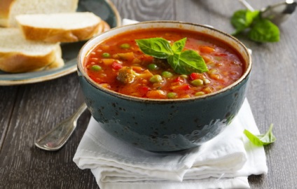 Receptek olasz levesek, titkok kiválasztása komponenst, és hozzáadjuk
