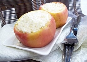 Рецепт печені яблука з сиром