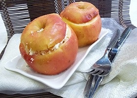 Рецепт печені яблука з сиром