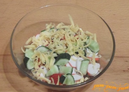 Recept saláta Tarisznyarák, paradicsom és uborka