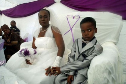 Shock esküvő 8 éves fiú és 61 éves nő