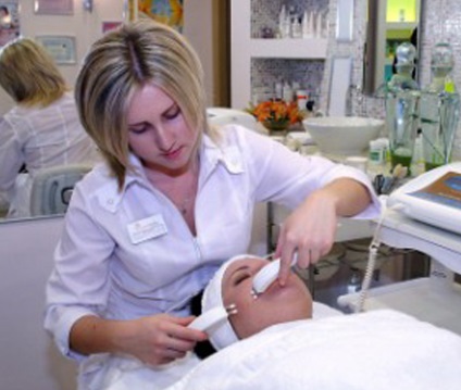 Hány cosmetologists keresni átlagbérek amelyek cosmetologists Magyarországon (kozmetológiai) Hány cosmetologists keresni átlagbérek amelyek cosmetologists Magyarországon