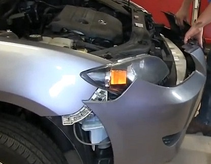 Távolítsuk el a gépkocsi fényszóró Mazda 5 saját kezűleg