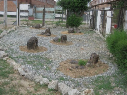 Hozzon létre egy igazi japán kert a kövek az ország saját kezűleg
