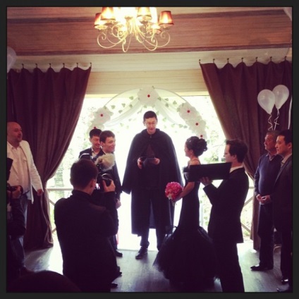 Az esküvő a gótikus stílusban, misztikus, gótikus és luxus fotó és videó