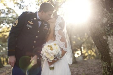 Esküvő katonai stílus (katonai)
