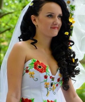Esküvői ruhák stílusában ukrán modern értelmezése