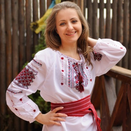 Esküvői ruhák az ukrán stílus hímzéssel