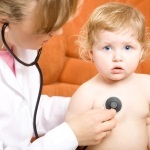 Tablettákat mozgásszervi betegség a gyermekek, hogyan kell kezelni a hányinger