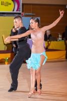 Táncolj a cha-cha-cha (jobb láb tolerálható) Táncolj a cha-cha-cha