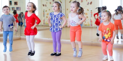 Dance gyakorlatok fogyás, aerobic gyakorlatok zenét a gyermekek és felnőttek, video