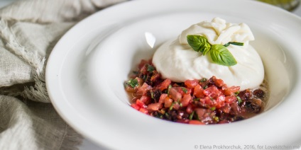 Fogkő paradicsom (mellékelt Burrata vagy mozzarella)