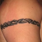 Tattoo karkötő a karján, a csukló és a láb (csukló) Tattoo karkötő a karján, a csukló és a láb