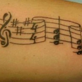 Tattoo jegyzetek (megjegyzések Violin Girl) zene tetoválás