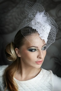 Típusú tartozékok, kalapok menyasszonyok több mint 40 váltja fel fátyol