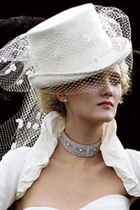 Típusú tartozékok, kalapok menyasszonyok több mint 40 váltja fel fátyol