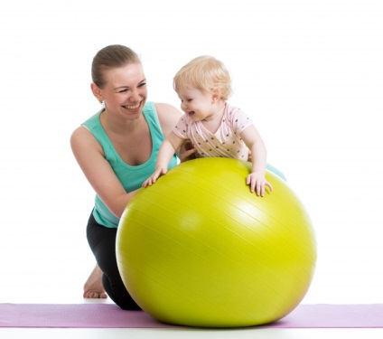 Gyakorlatot fitball csecsemők, gyakorolja a labdát (videóval) (foglalkozás) Gyakorlatot fitball csecsemők, gyakorolja a labdát (videóval)